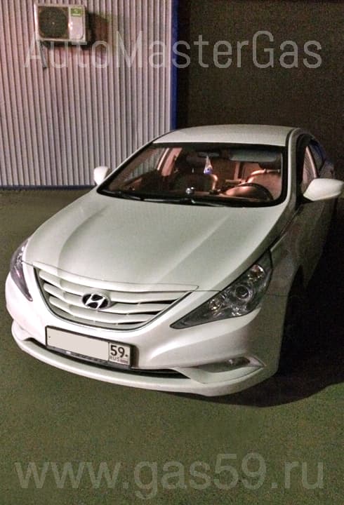 Установка метанового ГБО на Hyundai Sonata, ГБО 4-го поколения LANDIRENZO (Италия), с цилиндрическим баллоном на 80 л. (20 м3)